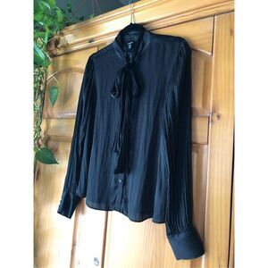 Express Women’s Tie Neck Satin Portofino Shirt 70’s 80’s Career Wear SZ SP